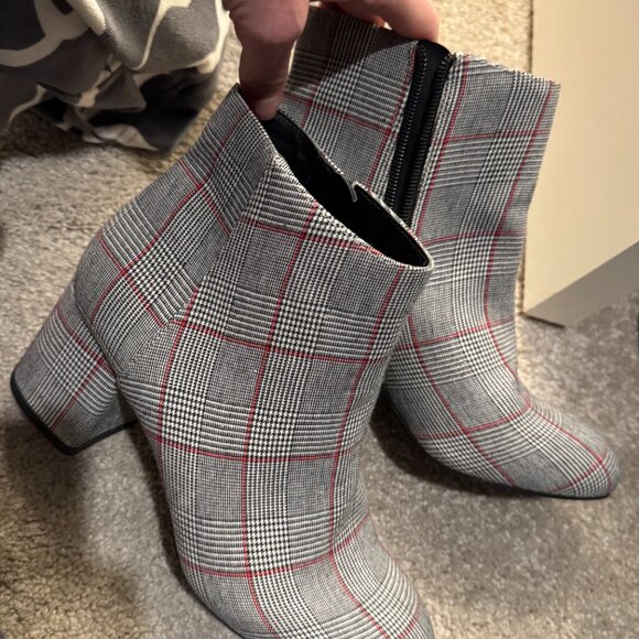 Kelly and Katie plaid ankle boot - Picture 1 of 3